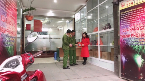 📣 Cập nhật thông tin quan trọng từ Cục phó C06: Không xử phạt người dân vì đốt pháo Z121 thiếu hóa đơn