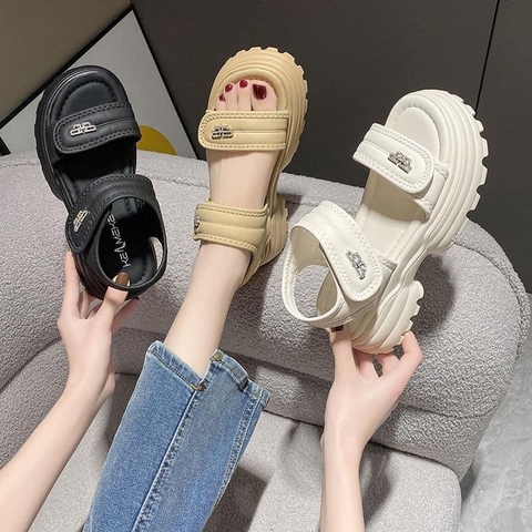 Sandal-Tn10.2003