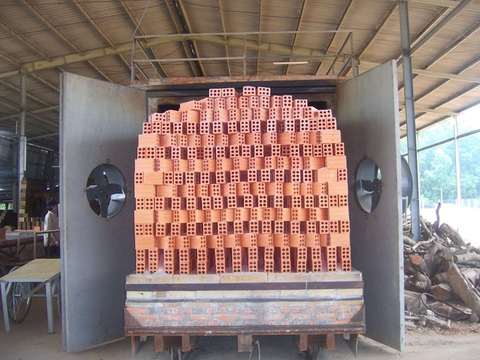 Sản xuất gạch ngói theo phương pháp dẻo!