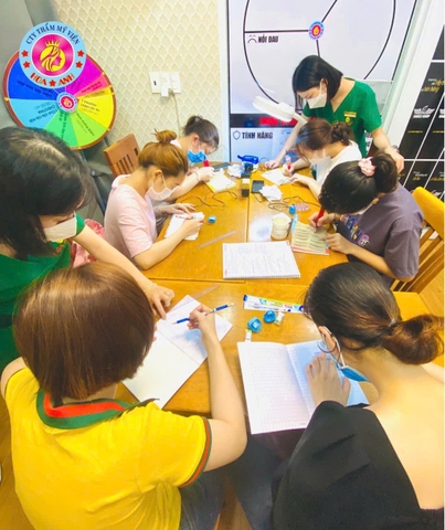 Bước vào thế giới làm đẹp – Học thẩm mỹ từ A đến Z