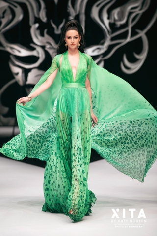 EMERALD V-NECK MAXI