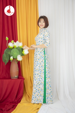 Áo dài hoa nhí cổ cao 2.5cm vải Mango