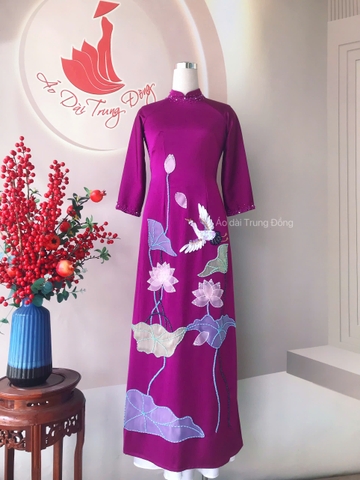 Áo dài chất vải lụa queen đính kết hoa sen thêu chim / Áo dài trung Đồng