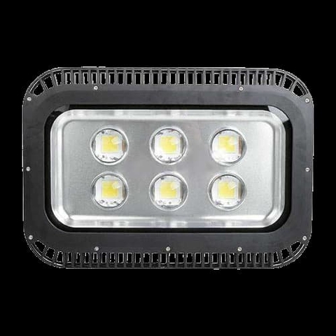 Đèn LED Highbay Chiếu Sáng Nhà Xưởng Sản Xuất To Rộng Tại Việt Nam từ 8m - 10m