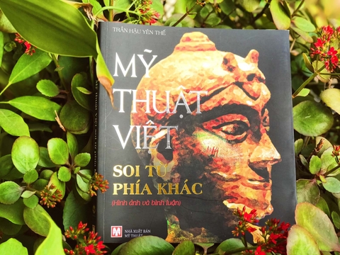 Sách Mỹ Thuật Việt Soi Từ Phía Khác (Bìa Mềm) - Trần Hậu Yên Thế