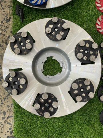 Đá mài sàn 4 nụ sắt SDTL - Đá mài bê tông lắp máy mài công nghiệp