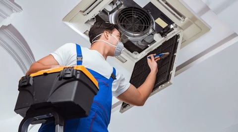 Chi tiết quy trình vệ sinh máy lạnh âm trần đúng cách