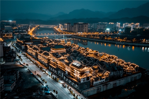 Phố cổ giả ở Trung Quốc lỗ nặng vì không ai đến