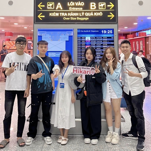 [ HIKARI TIỄN BAY XUẤT CẢNH ]