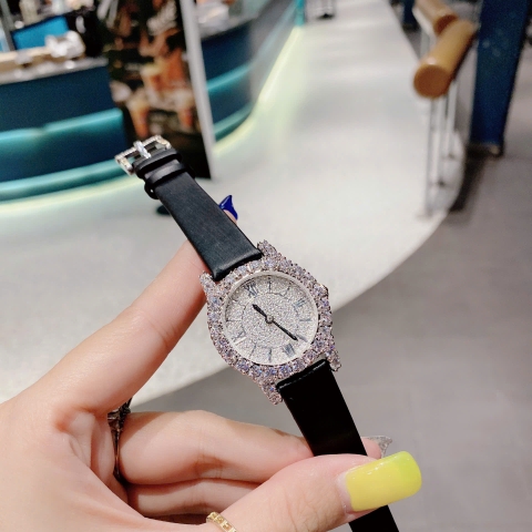 Chopard L'Heure Du Diamant |Nữ Giới |Mặt Full Đá |Dây Da Đen |Máy Pin (Quartz) |Size 32mm