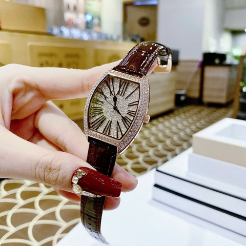 Chopard Mặt Oval |Nữ Giới |Đính Đá Rose Gold |Dây Da Nâu |Máy Pin (Quartz) |Size 34mm