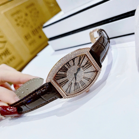 Chopard Mặt Oval |Nữ Giới |Đính Đá Rose Gold |Dây Da Nâu |Máy Pin (Quartz) |Size 34mm