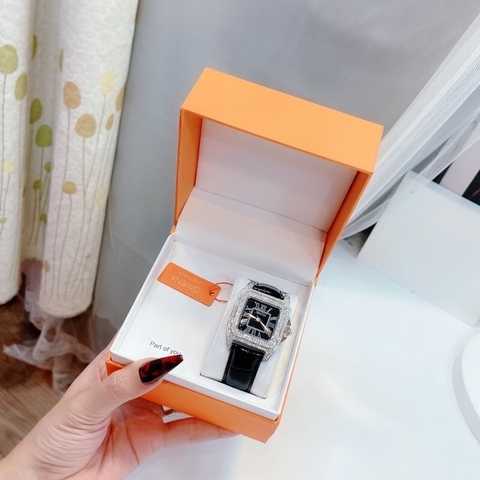Davena Mặt Vuông Đen |Nữ Giới |Đính Đá |Dây Da Đen |Máy Pin (Máy Quartz) |Size Lớn 37mm