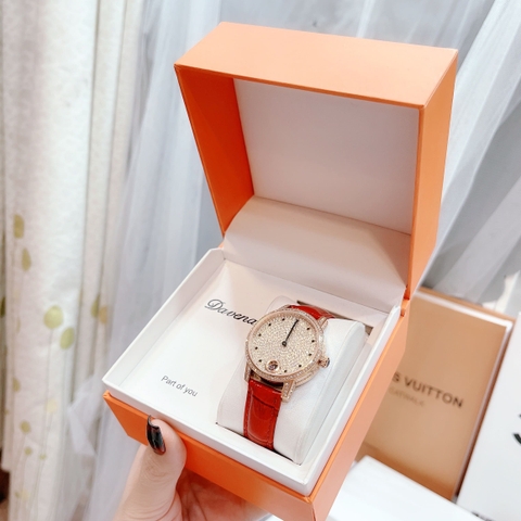 Davena Cartier |Nữ Giới |Full Đá |Rose Gold |Dây Da Đỏ |Máy Pin (Máy Quartz) |Size 34mm
