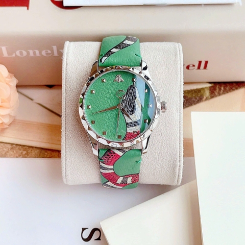 Gucci G-Timeless Textured |Nữ |Mặt Đầu Rắn |Dây Da Xanh Lá |Máy Pin (Quartz) |Size 38mm