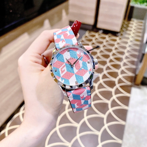 Gucci  G-Timeless |Unisex |Mặt Silver |Dây Da 2 Màu Hồng Xanh |Máy Pin (Quartz) |Size 38mm