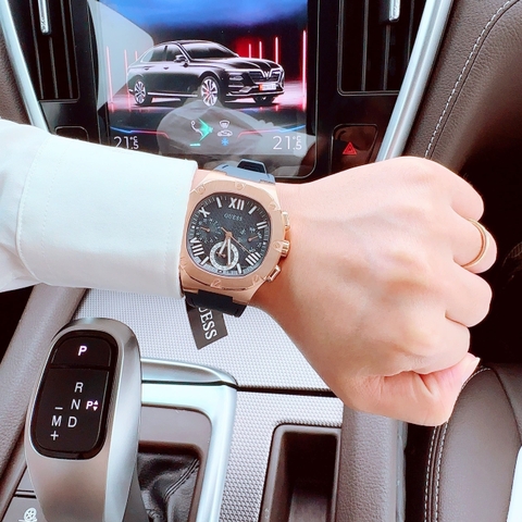 Guess Headline |Nam Giới |Mặt Vuông |Rose Gold |Dây Silicone Xanh |Máy Pin (Quartz) |Size 42mm