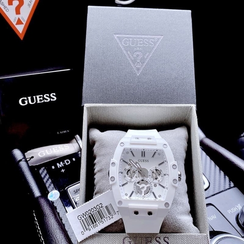 Guess Phoenix |Nam Giới |Chronograph |Dây Cao Su Trắng |Máy Pin (Quartz) |Size 43x51mm