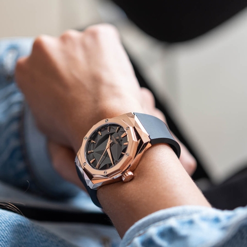 Hublot Classic Orlinski |Nam Giới |Rose Gold |Dây Silicone Đen |Máy Cơ (Automatic) |Size 42mm