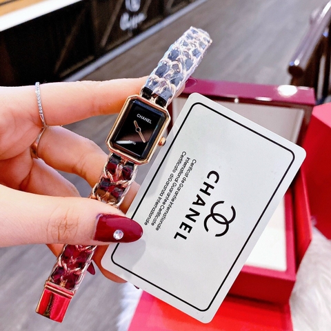 Chanel Premiere Chain |Nữ Giới |Demi Vàng Gold |Mặt Chữ Nhật |Máy Pin (Quartz) |Size 20x26mm