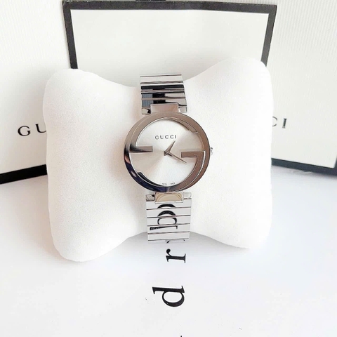 Gucci Interlocking |Nữ Giới |Mặt Tròn Trắng |Dây Kim Loại Silver |Máy Pin (Quartz) |Size 36mm