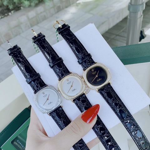 Rolex Cellini |Nữ Giới |Mặt Vuông |Đính Đá |Dây Da Đen |Máy Pin (Máy Quartz) |Size 33mm