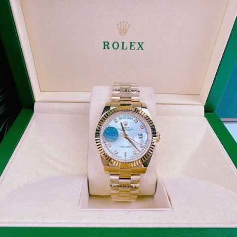 Rolex 2 Lịch |Nam Giới |Mặt Trắng |Niềng Khía |Dây Kim Loại Vàng |Máy Cơ (Automatic) |Size 41mm