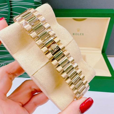 Rolex 2 Lịch |Nam Giới |Mặt Trắng |Niềng Khía |Dây Kim Loại Vàng |Máy Cơ (Automatic) |Size 41mm