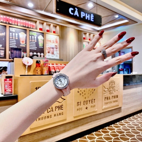 Royal Crown Đính Đá |Nữ Giới |Mặt Tròn |Khảm Trai |Dây Da Hồng |Máy Pin (Quartz) |Size 34mm