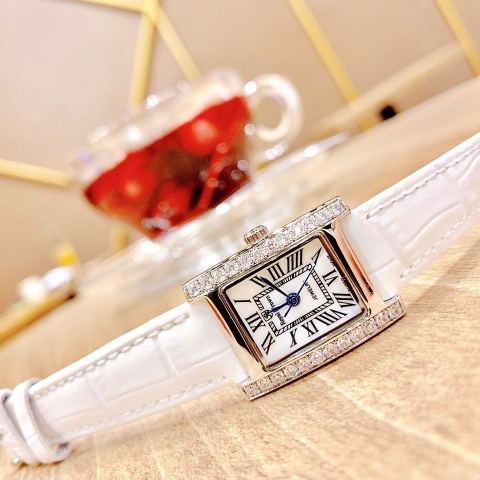 Royal Crown Mặt Chữ Nhật |Nữ Giới |Số La Mã |Đính Đá |Dây Da Trắng |Máy Pin (Quartz) |Size 20x28mm