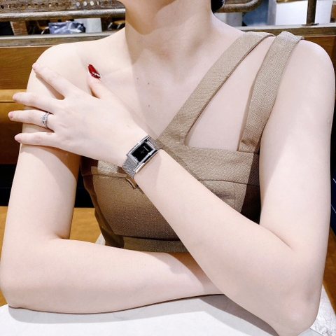 Versace Greca Icon |Nữ Giới |Mặt Chữ Nhật Đen |Đính Đá |Dây Lưới Silver |Máy Pin (Quartz) |Size 21x39mm