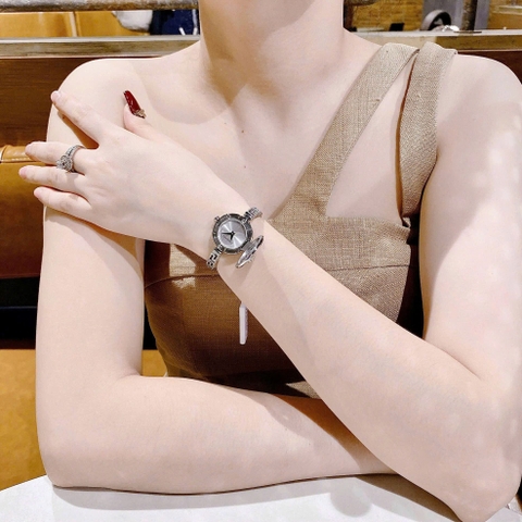 Versace Medusa Secret |Nữ Giới |Mặt Tròn Trắng |Lắc Tay Silver |Máy Pin (Quartz) |Size 25mm