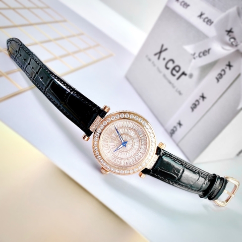 Xcer Đính Pha Lê |Nữ Giới |Mặt Tròn |Rose Gold |Dây Da Đen |Pin (Máy Quartz) |Size 35mm
