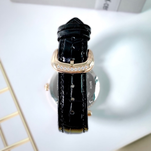Xcer Đính Pha Lê |Nữ Giới |Mặt Tròn |Rose Gold |Dây Da Đen |Pin (Máy Quartz) |Size 35mm