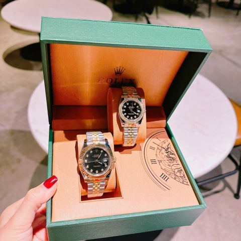Rolex Date Just |Cặp Đôi |Mặt Đen |Dây Kim Loại Demi Vàng Gold |Máy Pin (Máy Quartz) |Size 41x31mm
