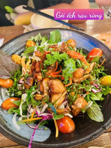 Gỏi ếch rau rừng
