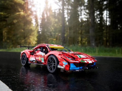 LEGO Technic Ferrari 488 GTE “AF Corse #51” 42125
