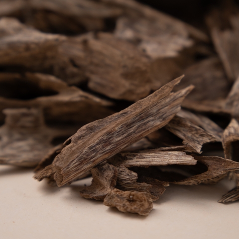 Trầm Hương Miếng Vụn Hàng Rừng Dạng Kiến Có Mùi Đặc Trưng Việt Nam | Bán Theo Miếng | Trầm Hương Ân Vũ - Hương Thơm Chữa Lành | 1 Gram