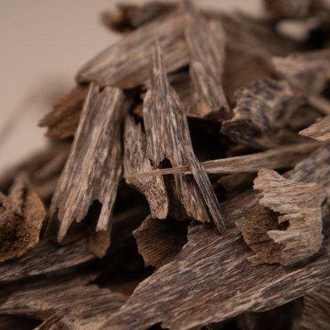 Trầm Hương Miếng Vụn Hàng Rừng Dạng Kiến Có Mùi Đặc Trưng Việt Nam | Bán Theo Miếng | Trầm Hương Ân Vũ - Hương Thơm Chữa Lành | 1 Gram