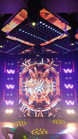 Lắp đặt màn hình P3 tại phòng livetream Quận 7, TP.HCM