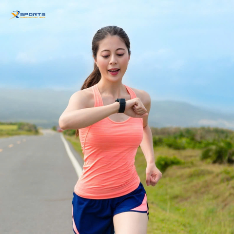 ĐÁNH GIÁ CÁC MẪU ĐỒNG HỒ THÔNG MINH, THIẾT BỊ ĐEO TAY HỖ TRỢ CHẠY BỘ: LỰA CHỌN HOÀN HẢO CHO NGƯỜI YÊU THÍCH THỂ THAO