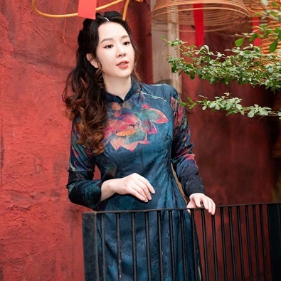 Cảm nhận về vân sắc tựa ngọc từ BST áo dài “Ngọc Trai Xuân Phú Quý”