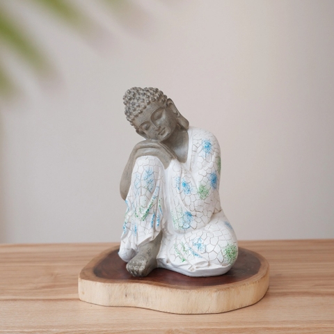 Tượng An Nhiên áo hoa