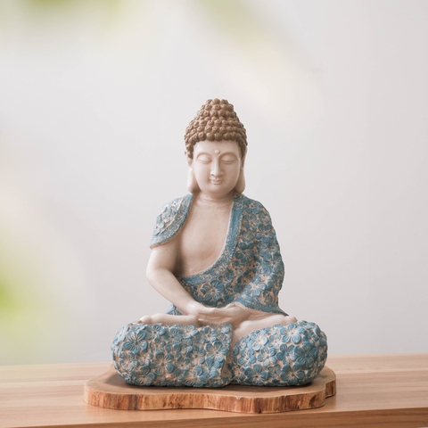 Tượng Thích Ca áo xanh