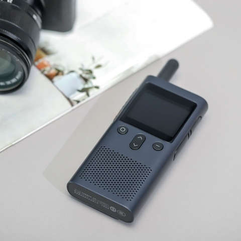 Bộ đàm Xiaomi 4G Walkie Talkie 3 model DJJQGB01FY khoảng cách liên lạc lên đến 5000km