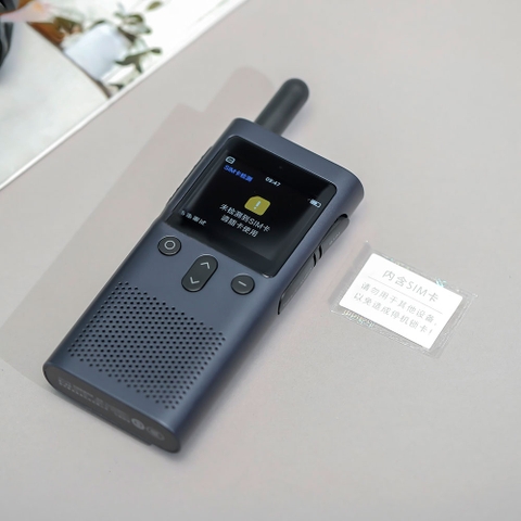 Bộ đàm Xiaomi 4G Walkie Talkie 3 model DJJQGB01FY khoảng cách liên lạc lên đến 5000km