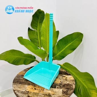 Ky hốt rác cán dài nhựa