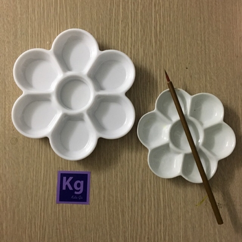 Khay pha màu Palette hoa, hình sóng & 28 ô vẽ màu nước