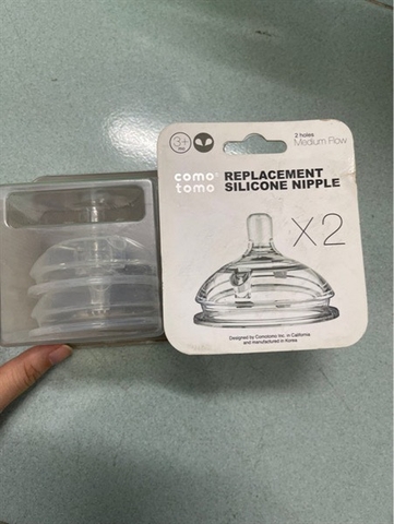 Set 2 Núm Ty Thay Bình Sữa Comotomo Dòng Chảy Nhanh (6M+)