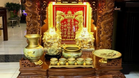 Đặt Bàn Thờ Thần Tài Đồng Ở Đâu Là Đúng Phong Thủy?